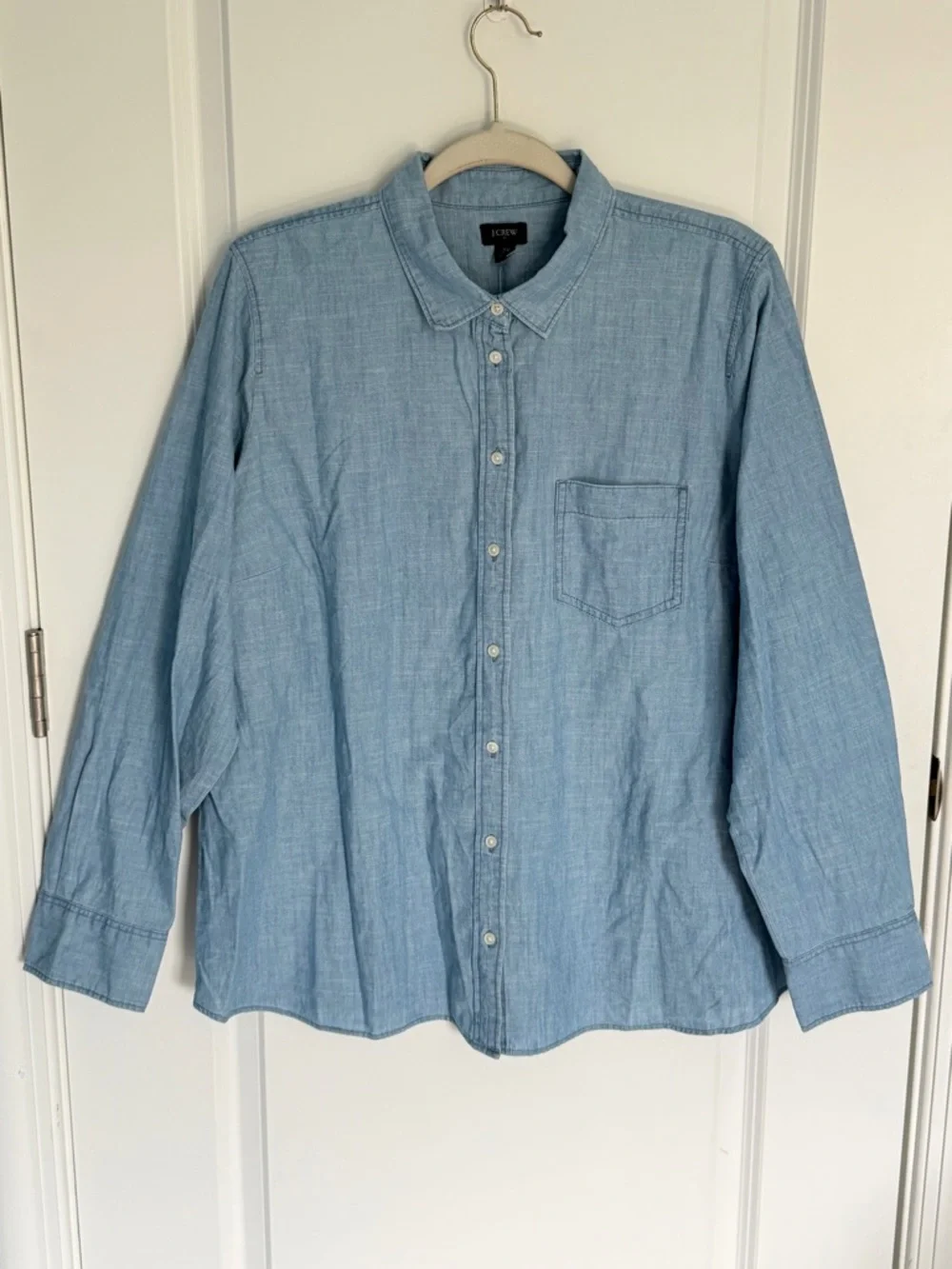 NEW J. Crew Light Chambray Signature Fit Button-Down Shirt plus 2X 39751